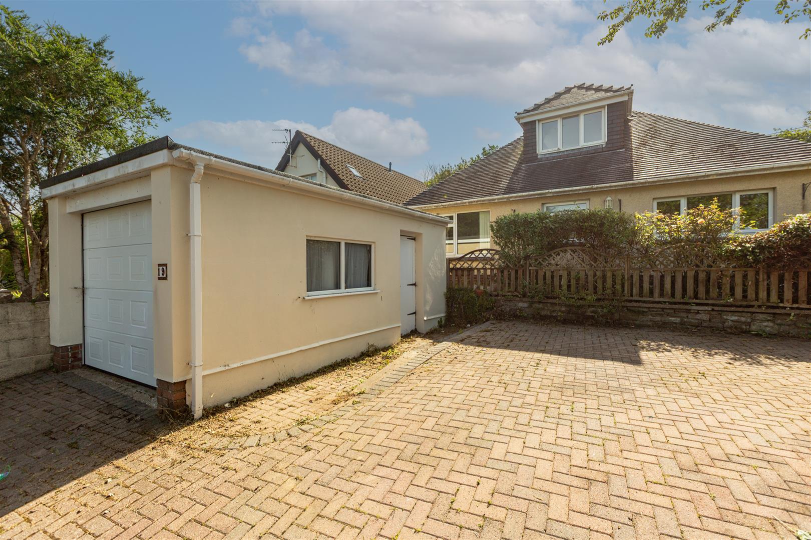 Pencaerfenni Lane, Crofty, Swansea, SA4 3SD